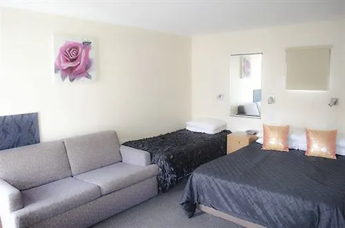 Wellington 747 Motel