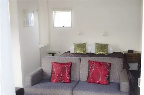 Wellington 747 Motel 3*,