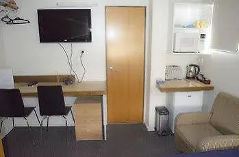 Wellington 747 Motel